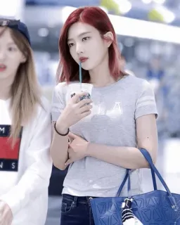 🥂 66460b32 telegram sticker