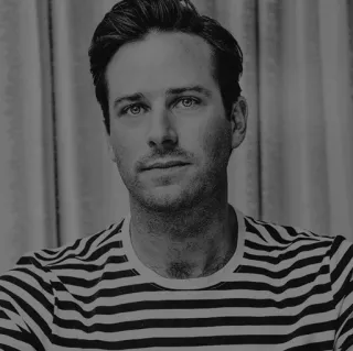 🖇 86dcbd8a Armie Hammer 俳優, 有名人, ポートレート, 男性, 白黒 telegram sticker