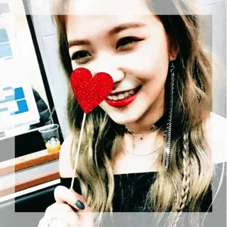 🗝 4775a938 donna, cuore, sorriso, ragazza, ritratto telegram sticker