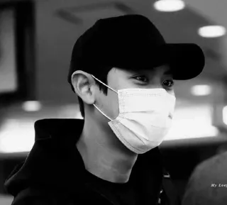 ♠️ d575830b My Loey человек, портрет, маска, кепка, идол telegram sticker