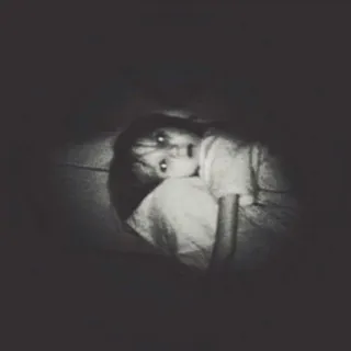 😴 d6d6fbbb ホラー, 不気味, 怖い, 子供, 暗い telegram sticker