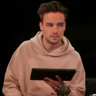 🌈 aa39fe59 คน, ผู้ชาย, แท็บเล็ต, ลำลอง, เสื้อมีฮู้ด whatsapp sticker