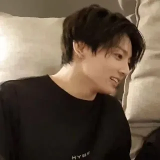 🍪 08de53db HYBE hombre, retrato, cara, sonrisa, persona, kpop telegram sticker