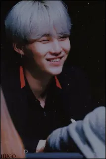 🕯 be1a2b8e HUGO 사람, 인물사진, 미소, 남자 whatsapp sticker