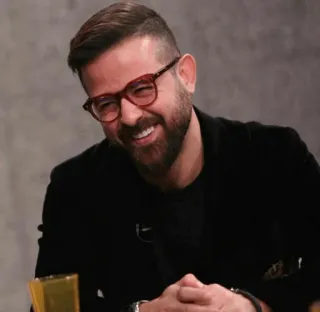 🦅 965f245e hombre, persona, gafas, barba, retrato, sonriendo telegram sticker