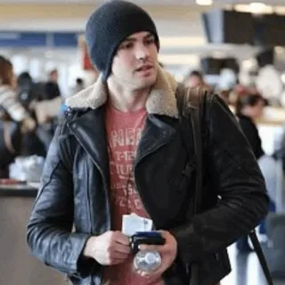 ⚔ c1056b41 mann, lederjacke, mütze, flughafen, mode, reisen, person telegram sticker