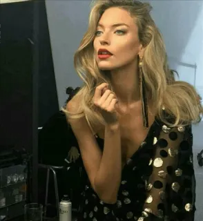 ✨ 686f5490 여자, 모델, 인물, 금발, 패션, 미용 telegram sticker