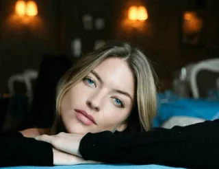 ✨ 995bec5e 인물 사진, 여자, 금발, 파란 눈, 아름다움, 소녀, 여성 telegram sticker