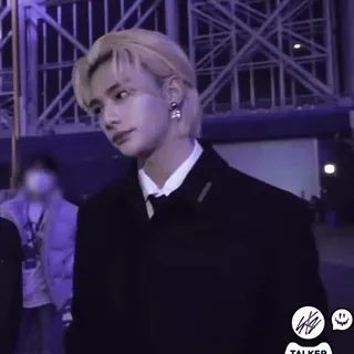 🙀 33b301f3 TALKER persona, uomo, kpop, capelli biondi telegram sticker