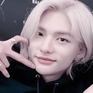 💗 81fe1292 kpop, idol, asiático, retrato, homem, celebridade telegram sticker