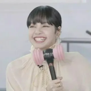 🍸 372942ce Lisa Lisa, Blackpink, 韩国流行, 音乐, 偶像 whatsapp sticker