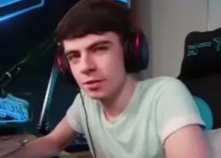 🌟 c8331720 telegram sticker