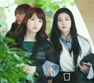 💙 2837c5f5 mulheres, pessoas, amigos, grupo telegram sticker