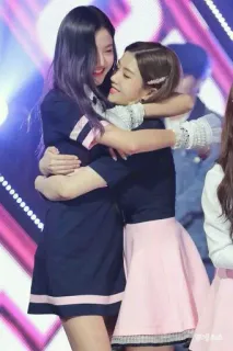 💙 932e71ec abraço, carinho, amizade, mulheres, fofo, relacionamento telegram sticker