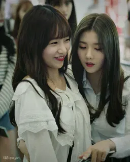 💙 e92ccd3b 이유 @im_yuri_ Coreano, Garotas, Ídolos, Retrato, Amizade telegram sticker