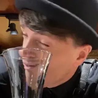 🥴 9513c285 telegram sticker