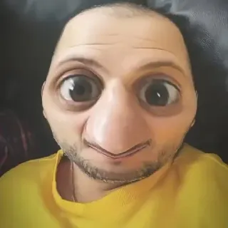 🥸 5f7d1097 lucu, mata besar, wajah, potret, pria, kaos kuning telegram sticker