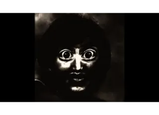 😐 a93c8d85 straszny, przerażający, horror, twarz, oczy, ciemny, skala szarości, portret telegram sticker