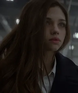 👣 b5771558 femme, portrait, brune, fille, personne, beauté whatsapp sticker