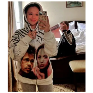 😅 9e608b3c środkowy palec, obraźliwy, gest, osoba, selfie telegram sticker