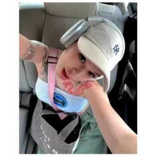 😀 b227b2fb telegram sticker