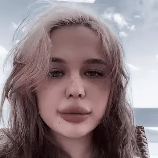 🍷 73410911 mujer, retrato, persona, cara, chica, joven whatsapp sticker