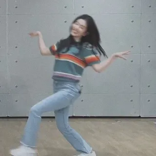 🤷‍♀ 2efc91f9 tanzen, frau, kpop, mädchen, pose, casual, person telegram sticker