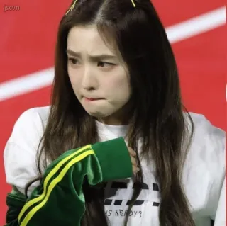 🧚‍♀ 382e06c8 AYS NERDY? kobieta, wewnątrz, ubrania, osoba, dziewczyna telegram sticker