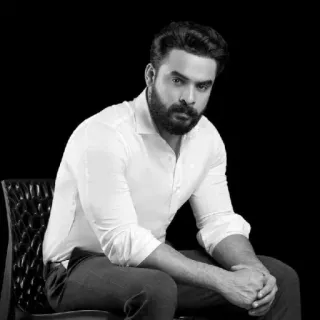 😳 3b586146 man, portrait, seated, black and white, chair, beard telegram sticker