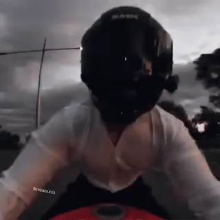 🌟 e749f38f BEYONDLESS motor, helm, pengendara, jalan, kendaraan, transportasi telegram sticker