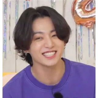 🙂 e23131c8 Jungkook kpop, จองกุก, นักร้อง, ไอดอล, เพลง, สีม่วง, ยิ้ม whatsapp sticker