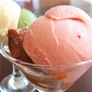 🙂 9221820c ijs, dessert, eten, zoet, aardbei, brownie whatsapp sticker