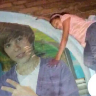 😭 58b63337 Justin Bieber 평화 기호, 셀카, 아이, 십대, 소녀, 사진 telegram sticker