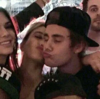 😚 6f11ee2d telegram sticker