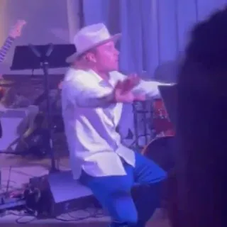 🤚 6f79f307 telegram sticker