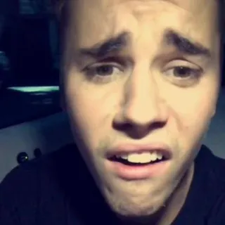 😟 aa942d75 Justin Bieber 유명인, 슬픈, 가수, 팝스타, 화난, 사람, 남자 telegram sticker