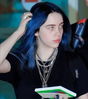 ✨ 034d4752 Billie Eilish Billie Eilish, piosenkarka, muzyk, celebrytka, niebieskie włosy, gwiazda pop telegram sticker