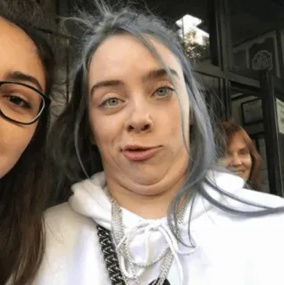 ✨ 7626e7cc Billie Eilish celebryta, piosenkarz, osoba, Billie Eilish, muzyk, selfie telegram sticker