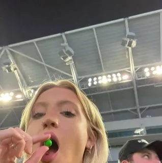 💓 6859de07 telegram sticker