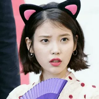 😠 307e296d IU iu, kpop, singer, celebrity, korean whatsapp sticker