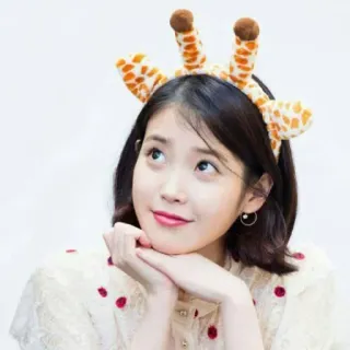 😊 4cc58889 IU kpop, singer, actress, celebrity, giraffe headband, cute whatsapp sticker