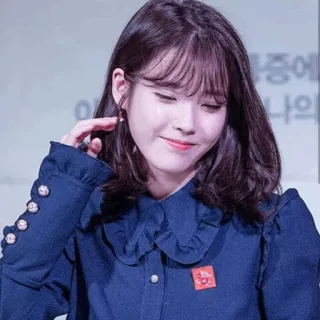 🦋 6852ed0b IU iu, kpop, chanteuse, actrice, lee ji-eun whatsapp sticker