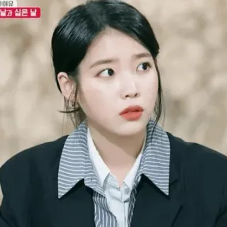🦋 badfc715 IU kpop, chanteur, célébrité, idole, coréen whatsapp sticker