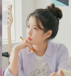 💭 f2def21e De Vie 女性, 思考, 音乐, 歌曲创作, 休闲, 室内 telegram sticker