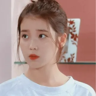 ✨️ 1b2d197e IU koreanischer Sänger, koreanische Schauspielerin, IU, Lee Ji-eun, Promi, Porträt whatsapp sticker