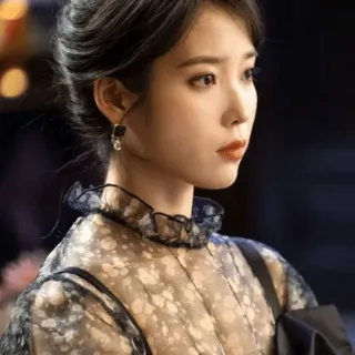 ✨️ d980bb72 IU IU, Koreanische Sängerin, Koreanische Schauspielerin, Promi, K-Pop whatsapp sticker