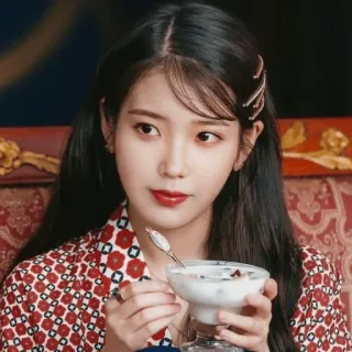 ✨️ eb44f564 IU koreanische Schauspielerin, Sängerin, Promi, Frau, Porträt whatsapp sticker