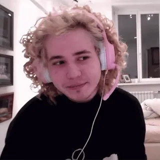 🥰 dcb3566b telegram sticker