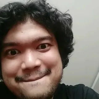 👨‍🏫 1e49502d 얼굴, 남자, 초상화, 사람, 곱슬머리 telegram sticker