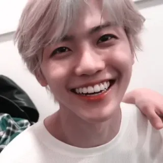 🍃 574374e2 คน, ยิ้ม, ภาพเหมือน, ร่าเริง, มีความสุข, วัยรุ่น, สีหน้า telegram sticker